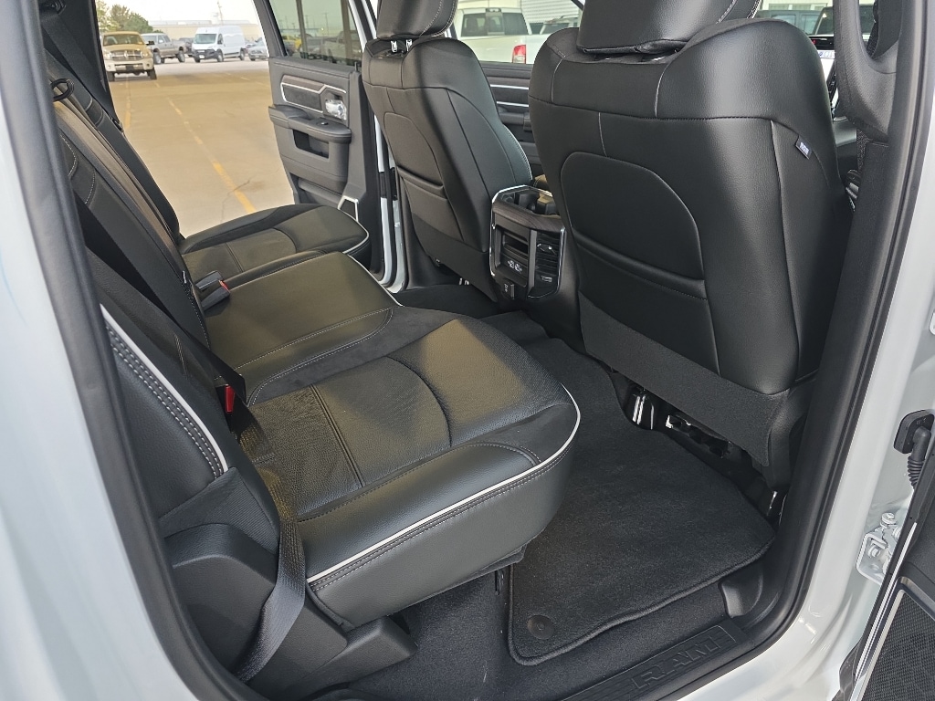 2026 RAM 2500 Laramie - Photo 19