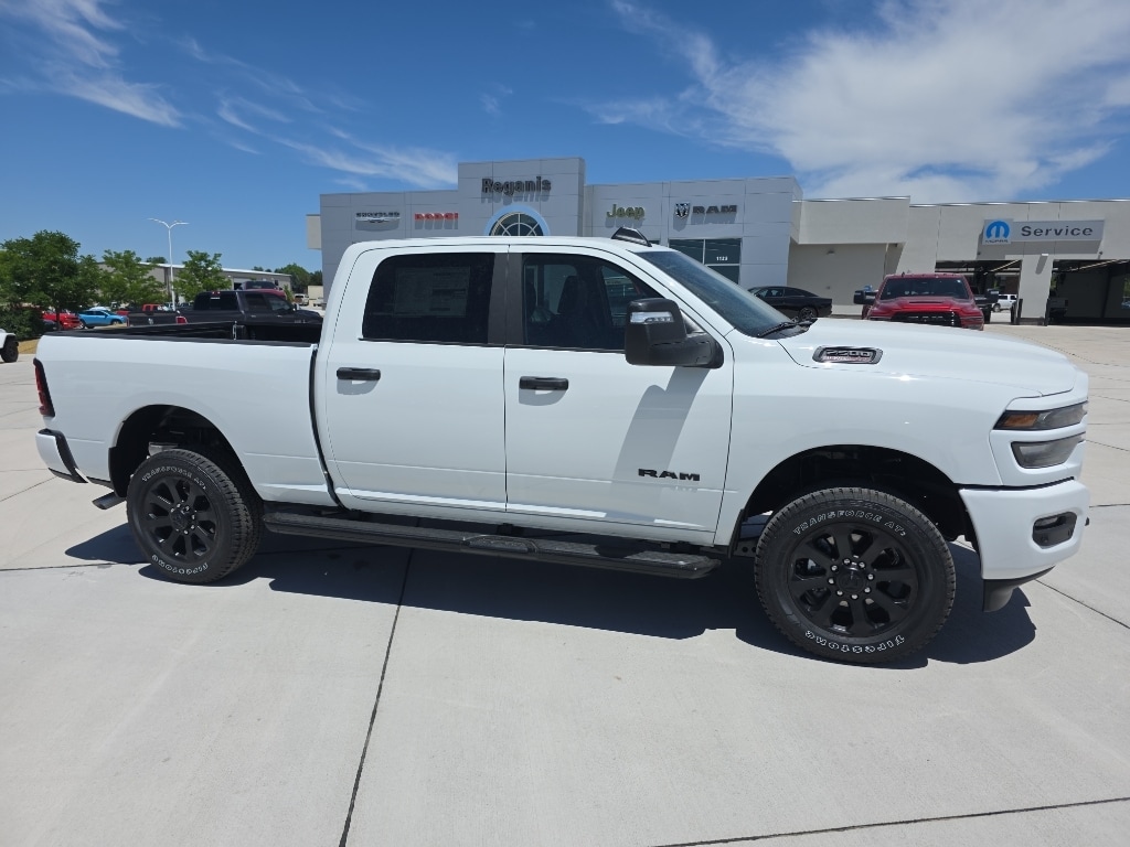 New 2026 Ram 2500 BIG HORN CREW CAB 4X4 6'4 BOX Pickup