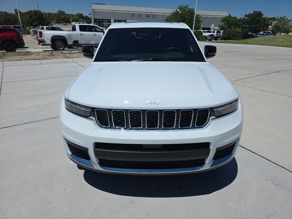 New 2026 Jeep Grand Cherokee L LAREDO X 4X4 Sport Utility