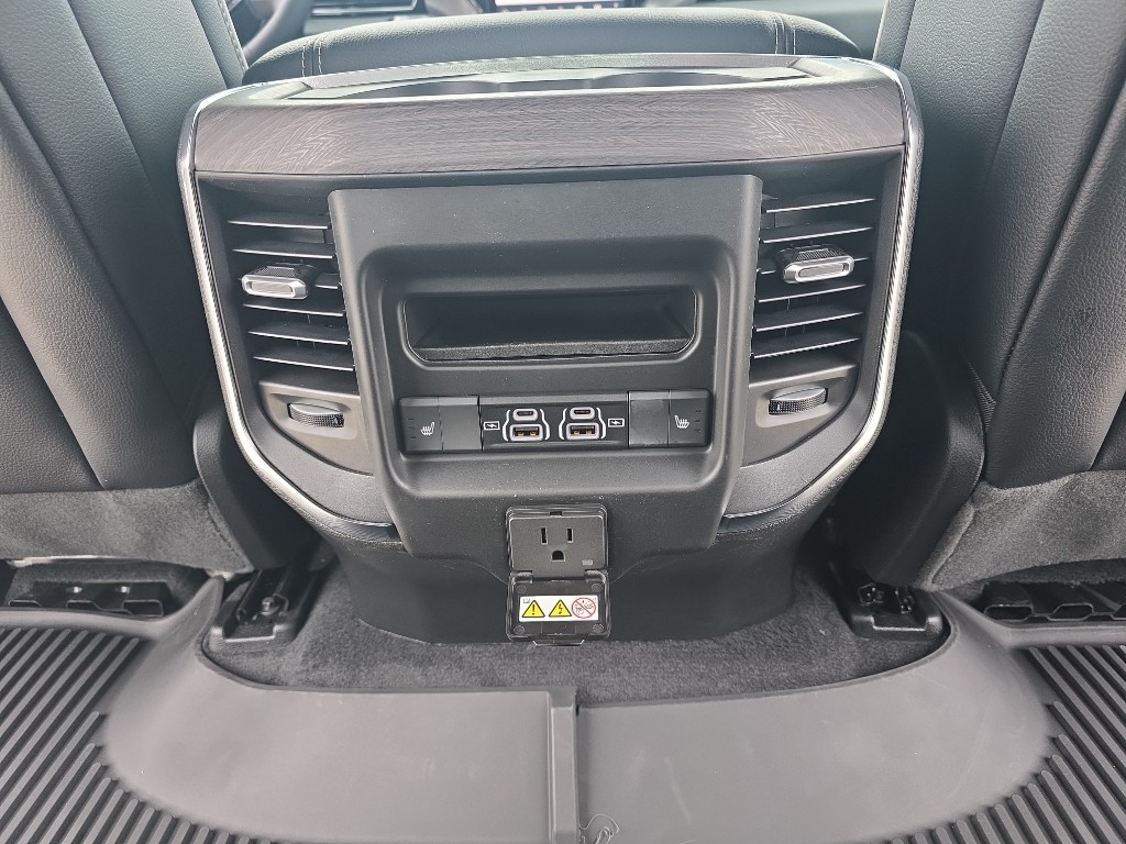 2026 RAM 1500 Laramie - Photo 23