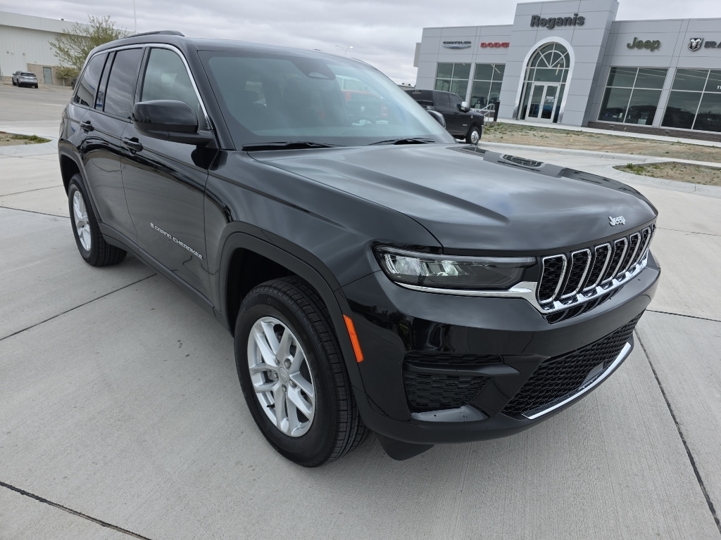 New 2026 Jeep Grand Cherokee LAREDO X 4X4 Sport Utility