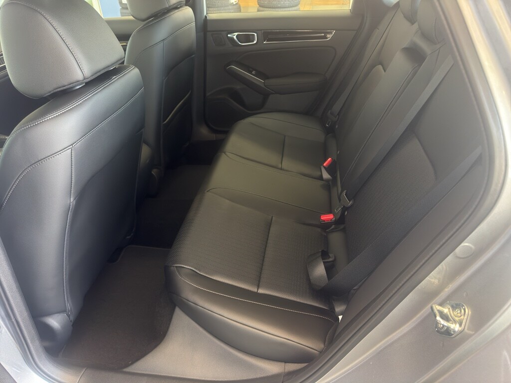 2026 Honda Civic Hatchback Sport Touring - Photo 12