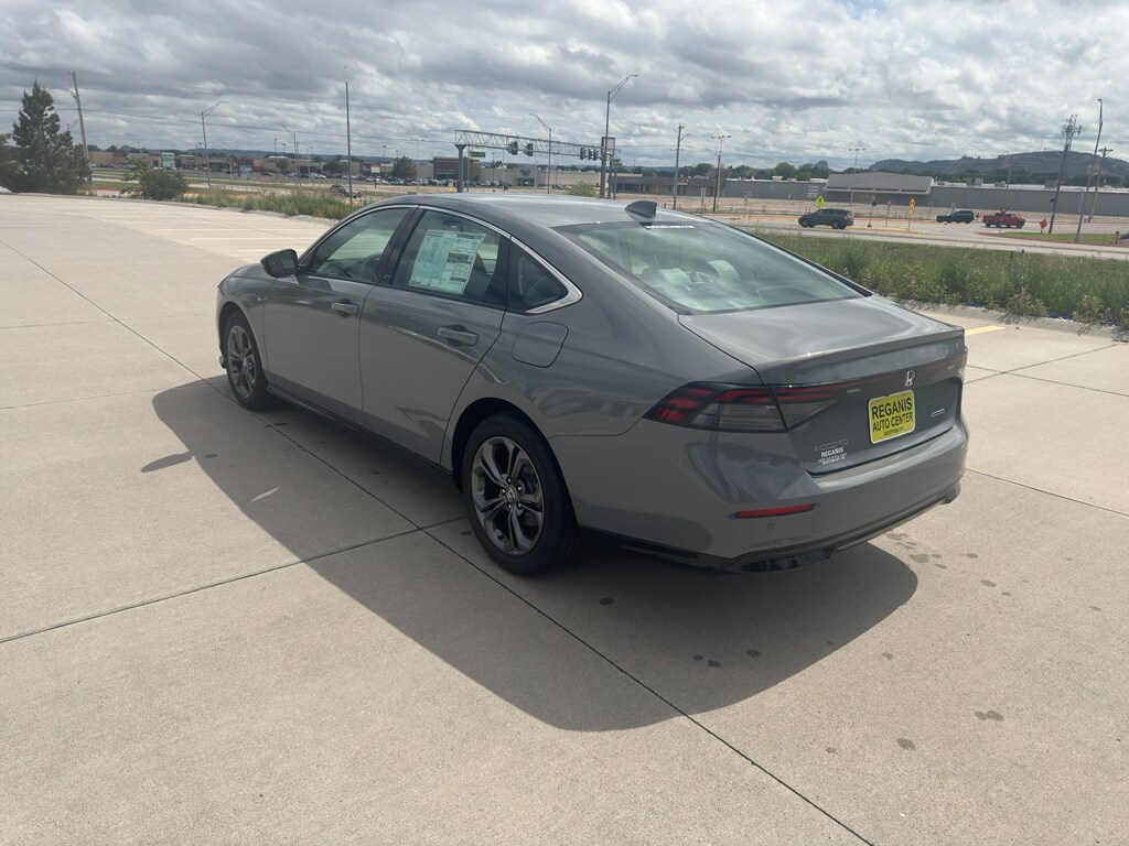 2025 Honda Accord Hybrid EX-L photo 3