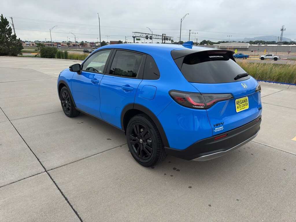 2026 Honda HR-V Sport photo 3