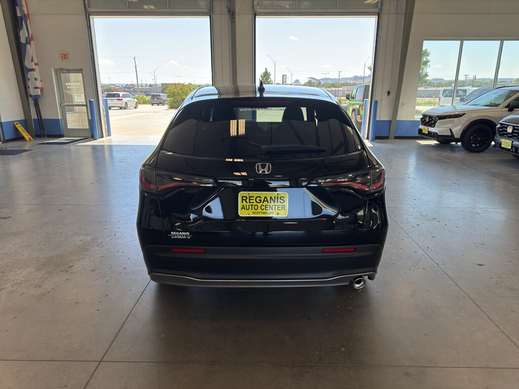2026 Honda HR-V Sport photo 4