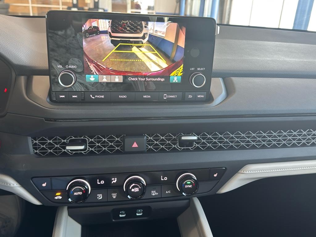 2025 Honda Accord SE - Photo 18