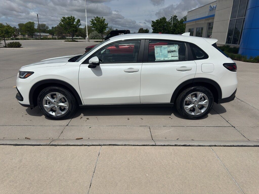2025 Honda HR-V LX photo 2