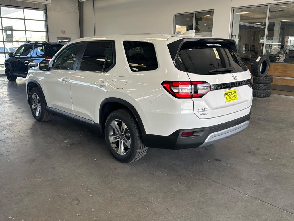 2025 Honda Pilot EX-L photo 3