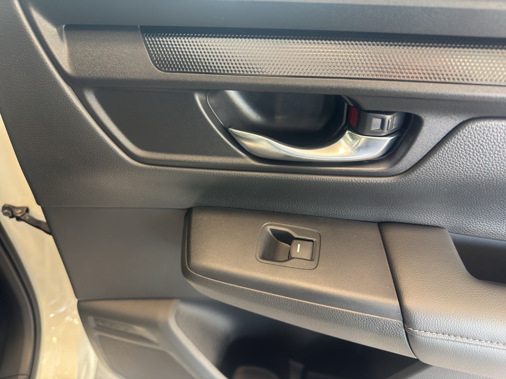 2026 Honda CR-V LX - Photo 14