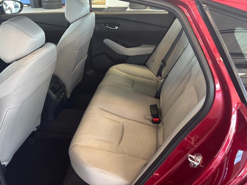 2025 Honda Accord SE - Photo 11