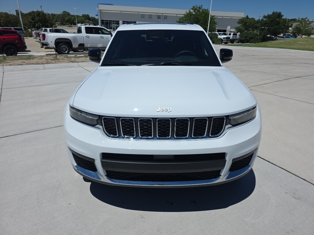 New 2026 Jeep Grand Cherokee L Laredo SUV