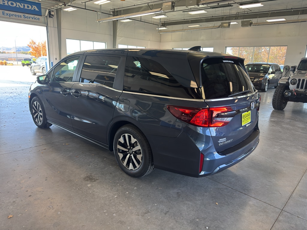 New 2026 Honda Odyssey EX-L Van Passenger