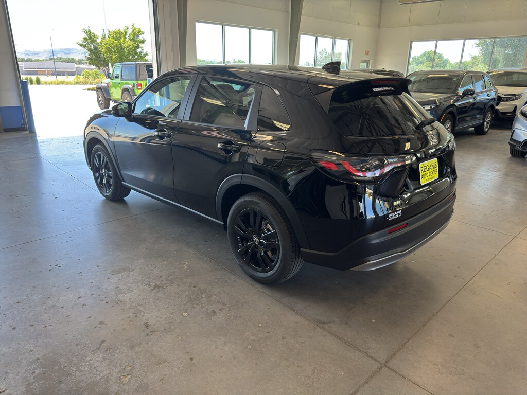 2026 Honda HR-V Sport photo 3