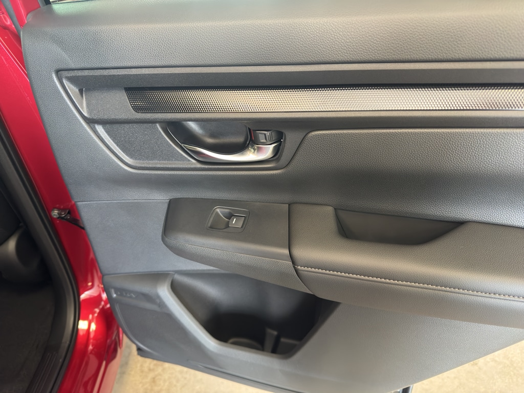 2026 Honda CR-V LX - Photo 14