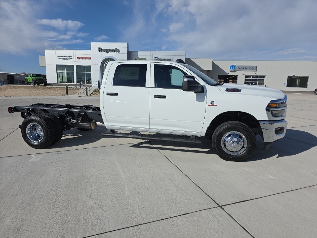 New 2026 Ram 3500 Chassis Cab Tradesman/Big Horn Truck Crew Cab