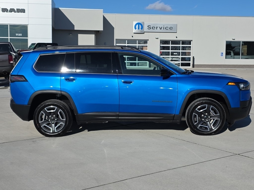 New 2026 Jeep Cherokee Laredo/Limited SUV