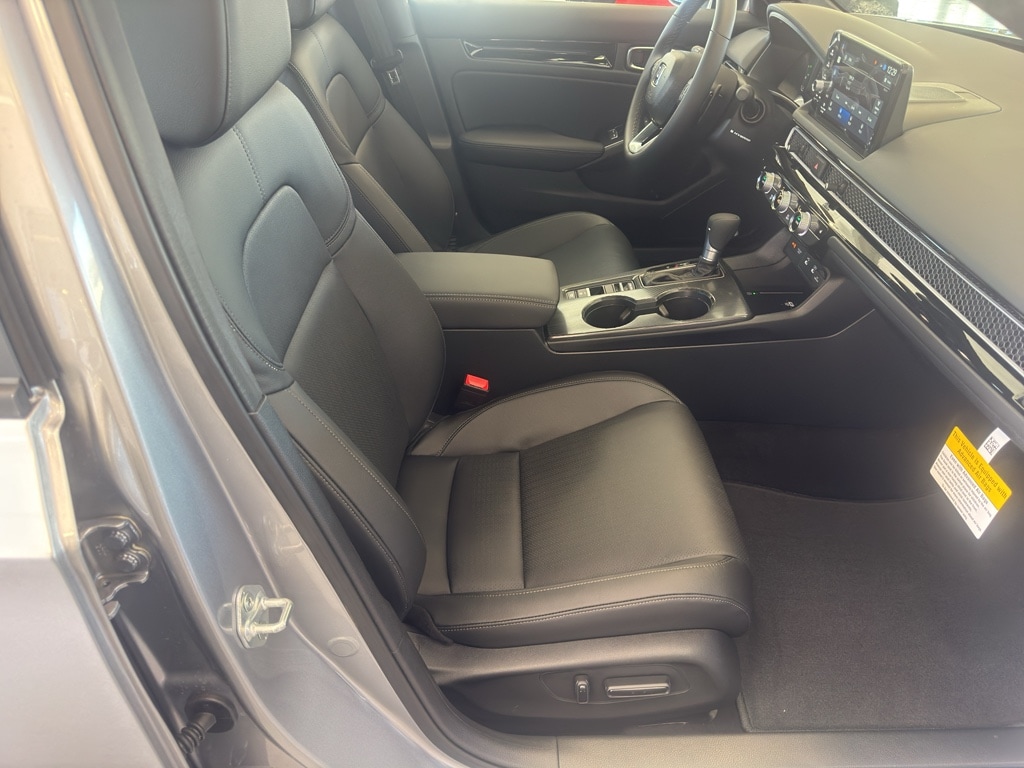 2026 Honda Civic Hatchback Sport Touring - Photo 17