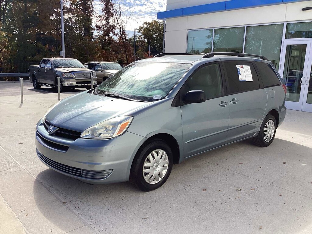 Used 2004 Toyota Sienna LE Van