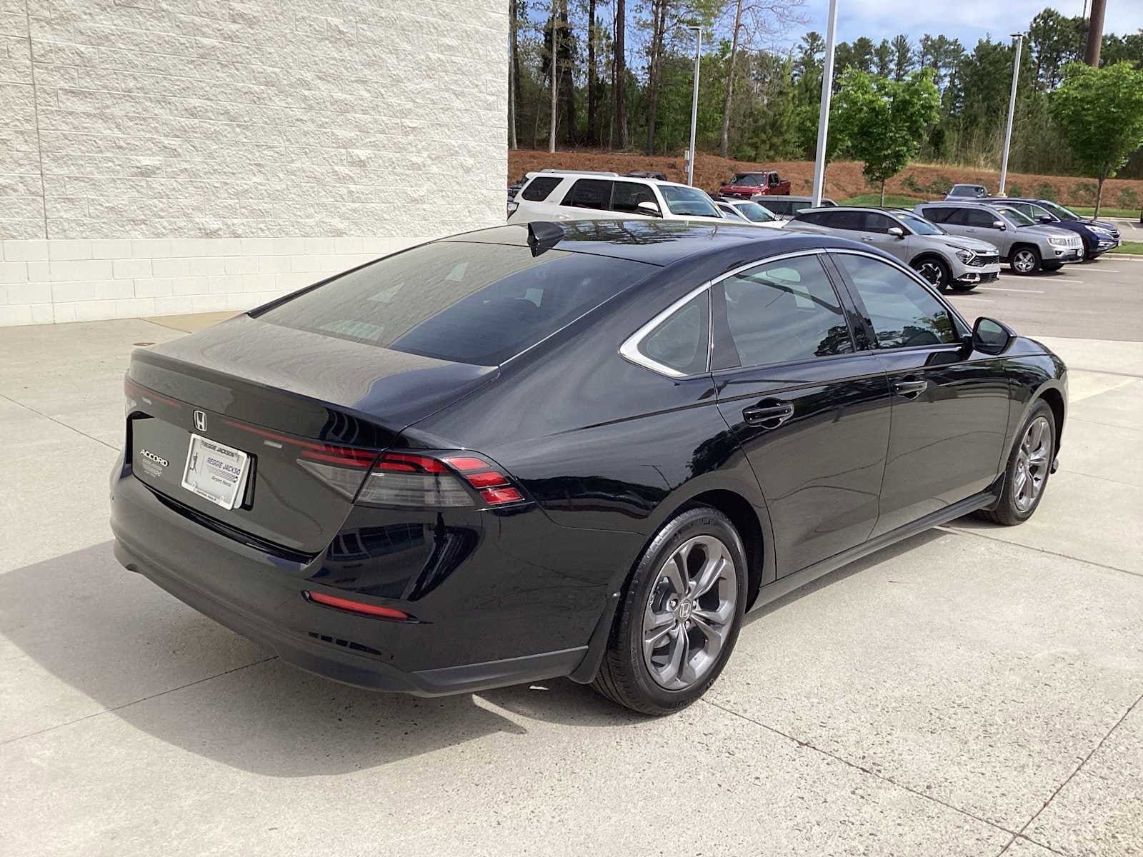 2023 Honda Accord EX w/BSI photo 3