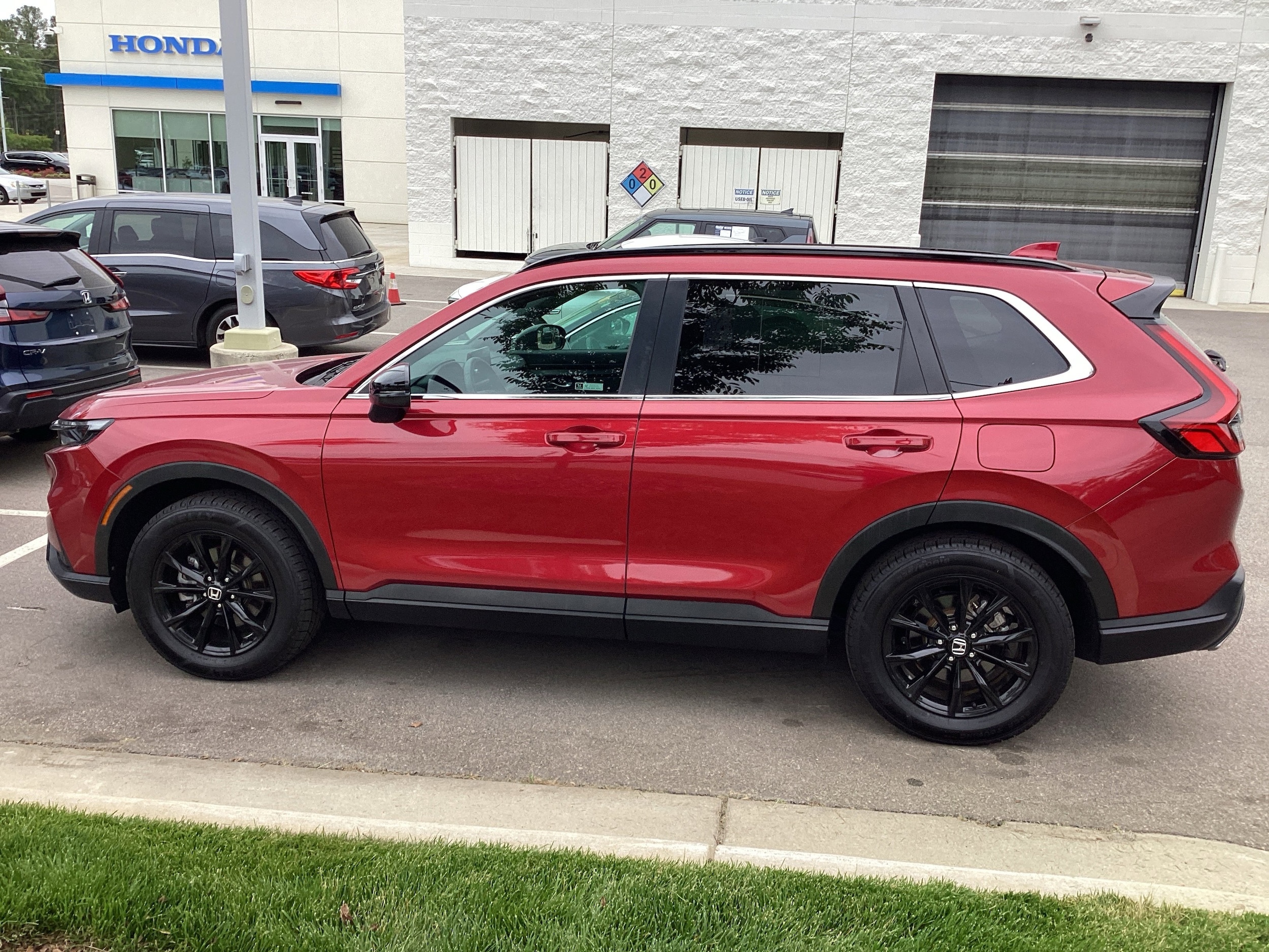 2024 Honda CR-V Hybrid Sport-L photo 5