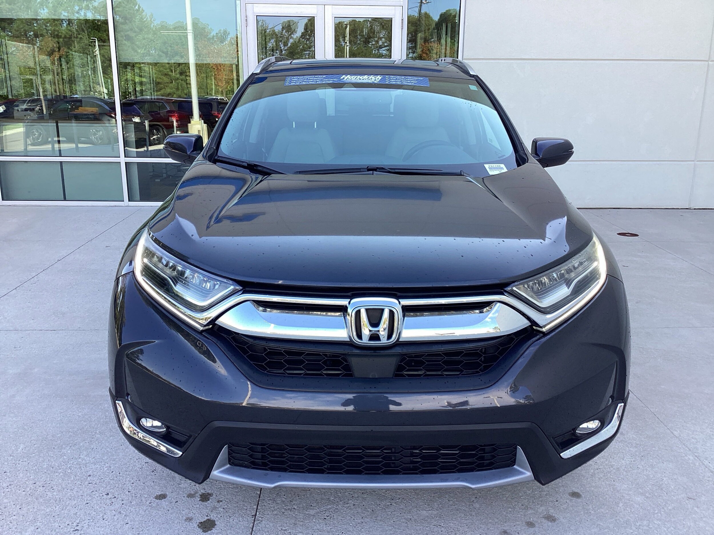 2018 Honda CR-V Touring photo 2