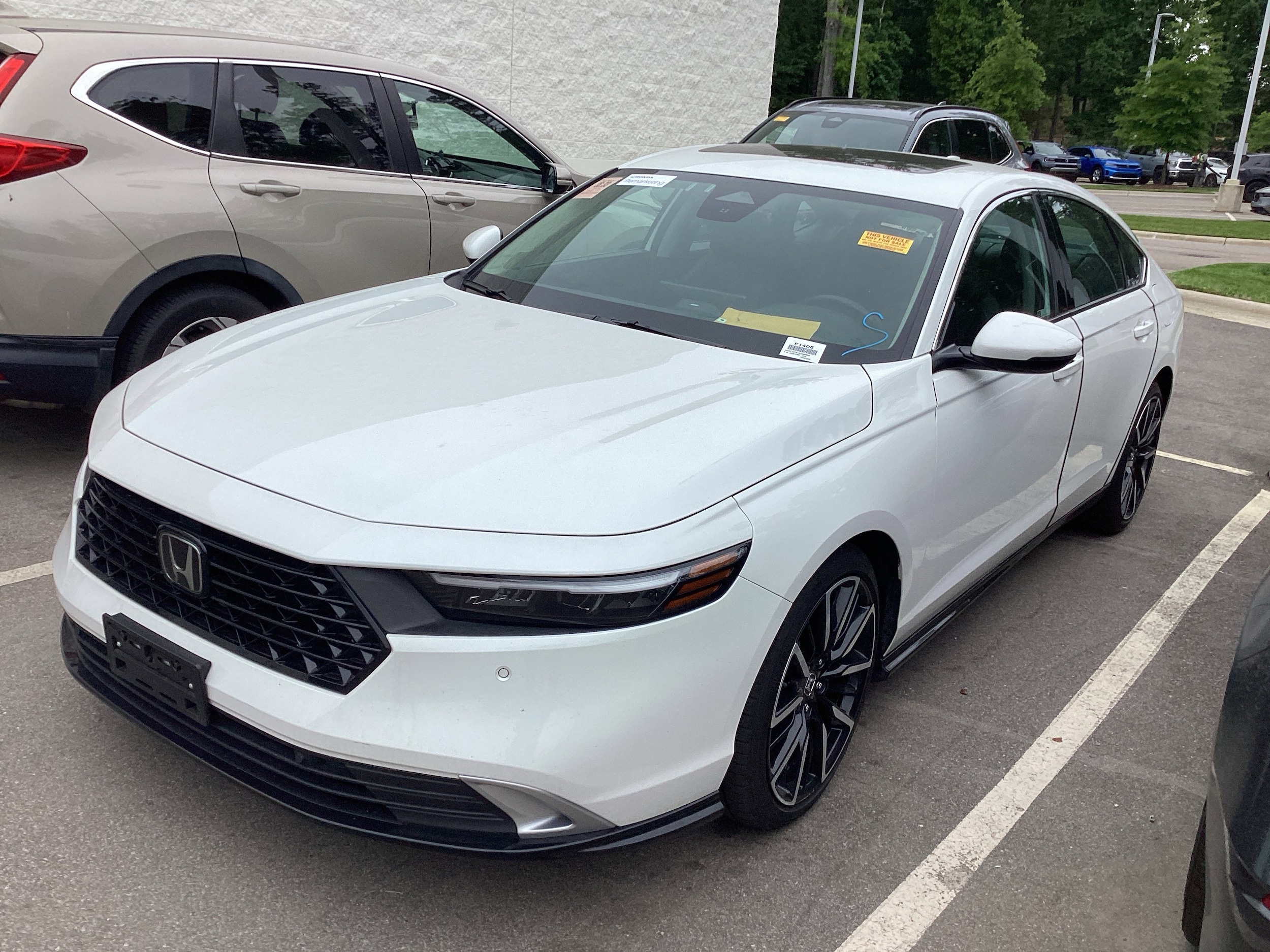 2024 Honda Accord Hybrid Touring photo 6