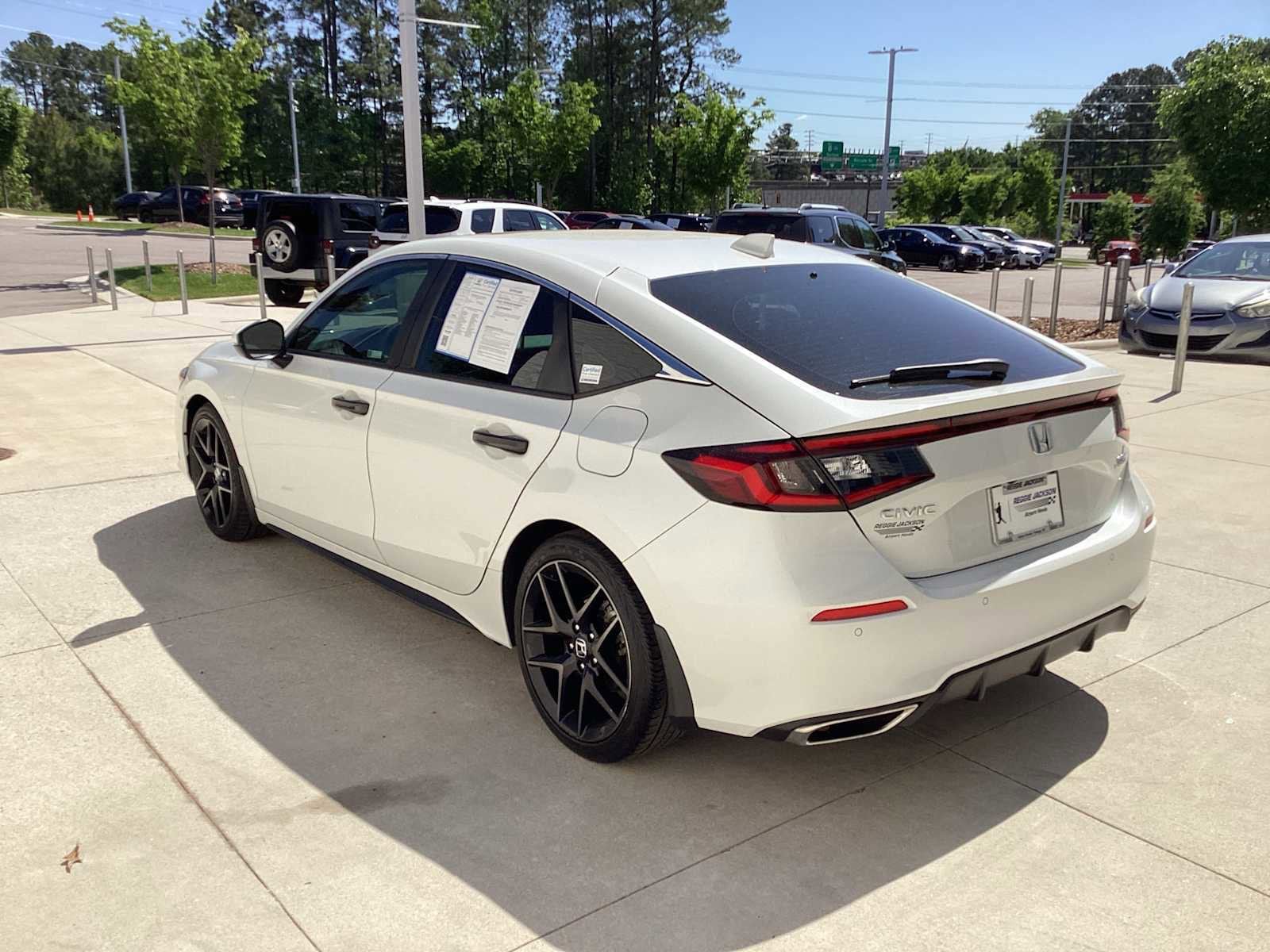 2024 Honda Civic Sport Touring photo 6