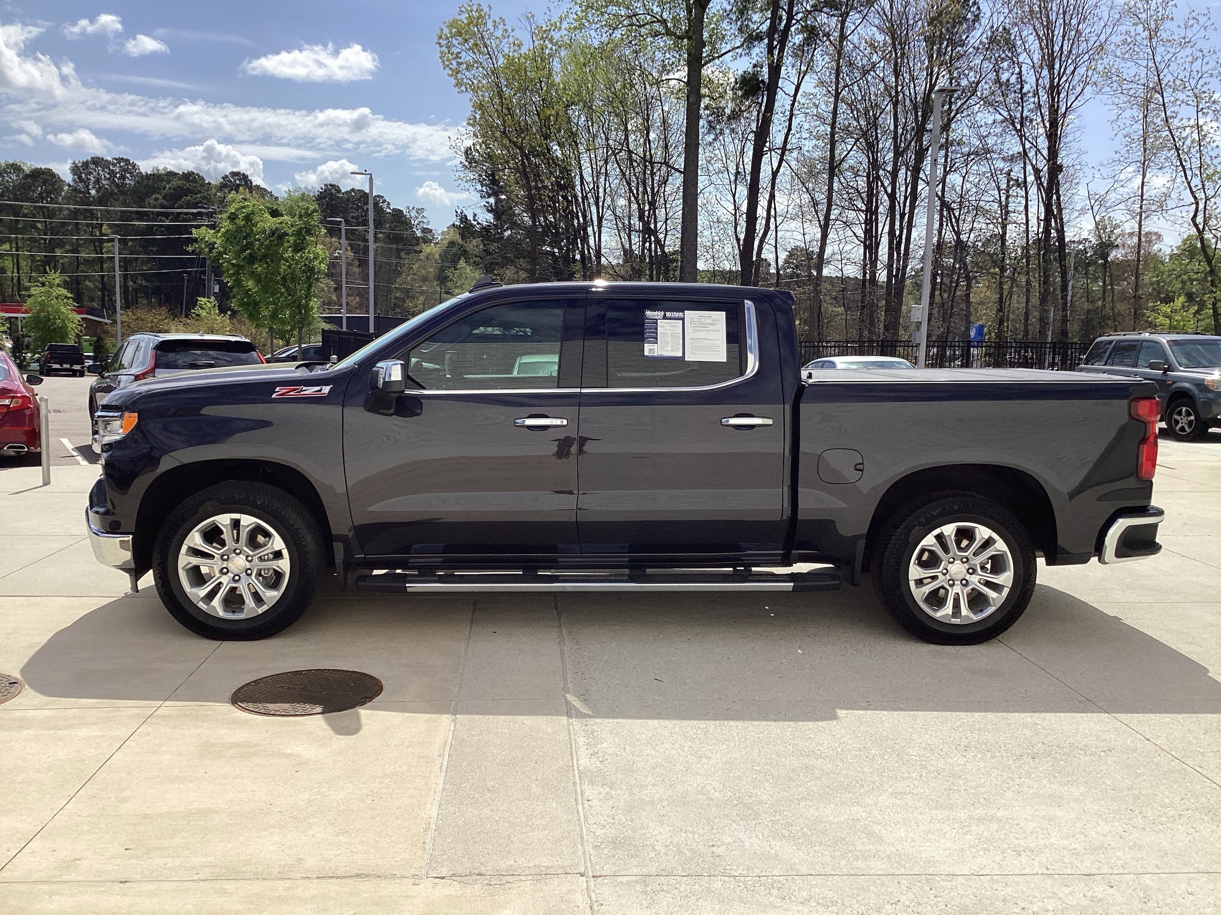 2024 Chevrolet Silverado 1500 LTZ photo 4