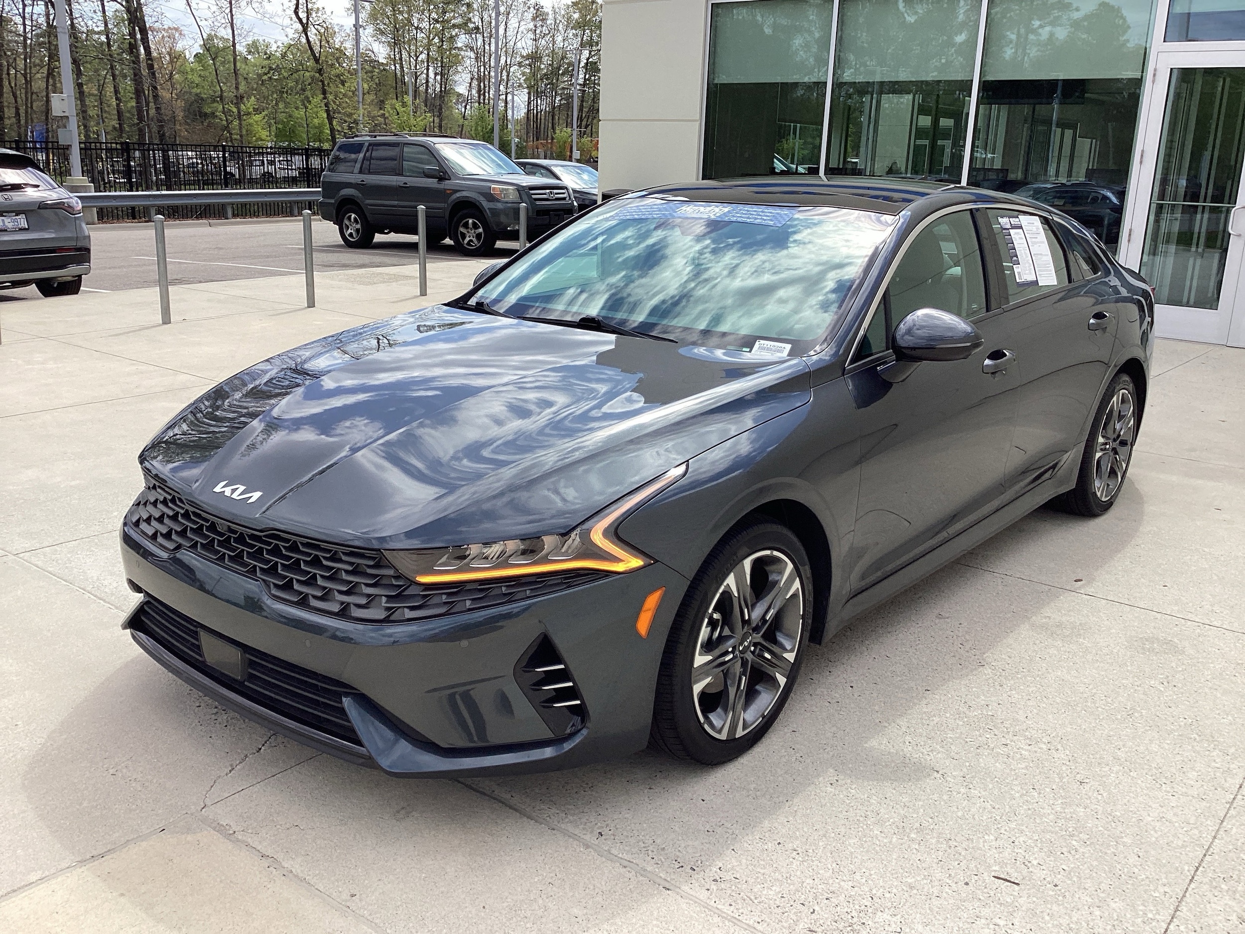 2022 Kia K5 EX photo 4