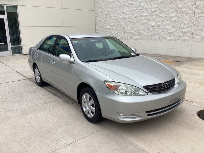 2004 Toyota Camry LE Sedan