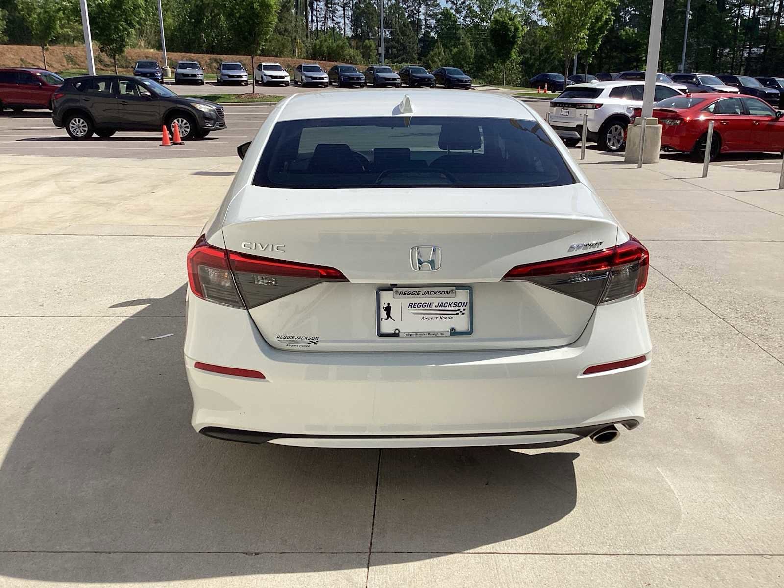 2023 Honda Civic Sport photo 3