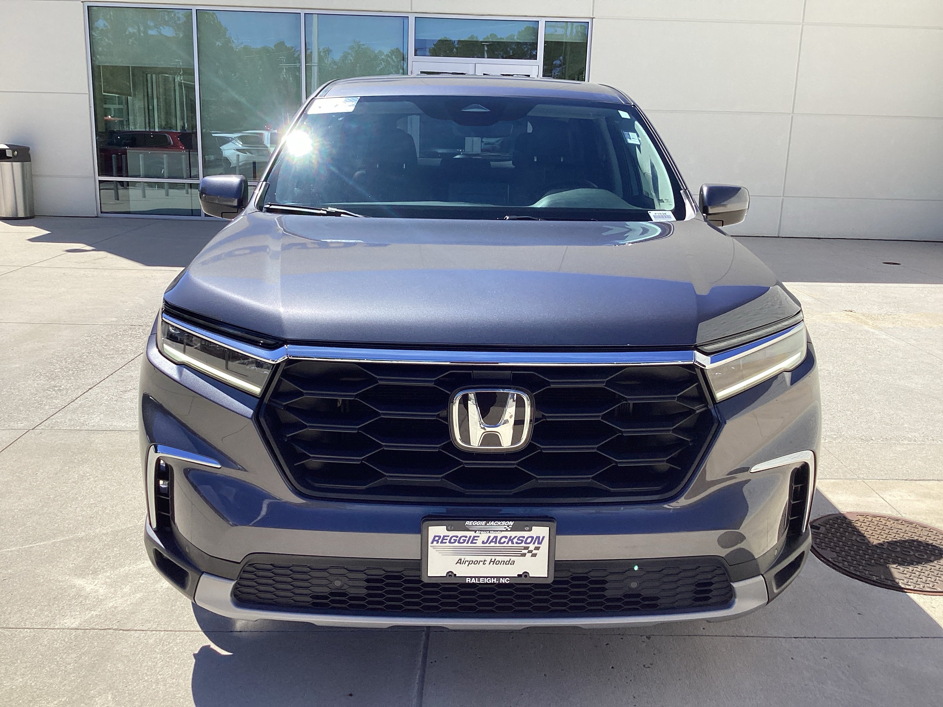 Used 2023 Honda Pilot EX-L 8 Passenger SUV