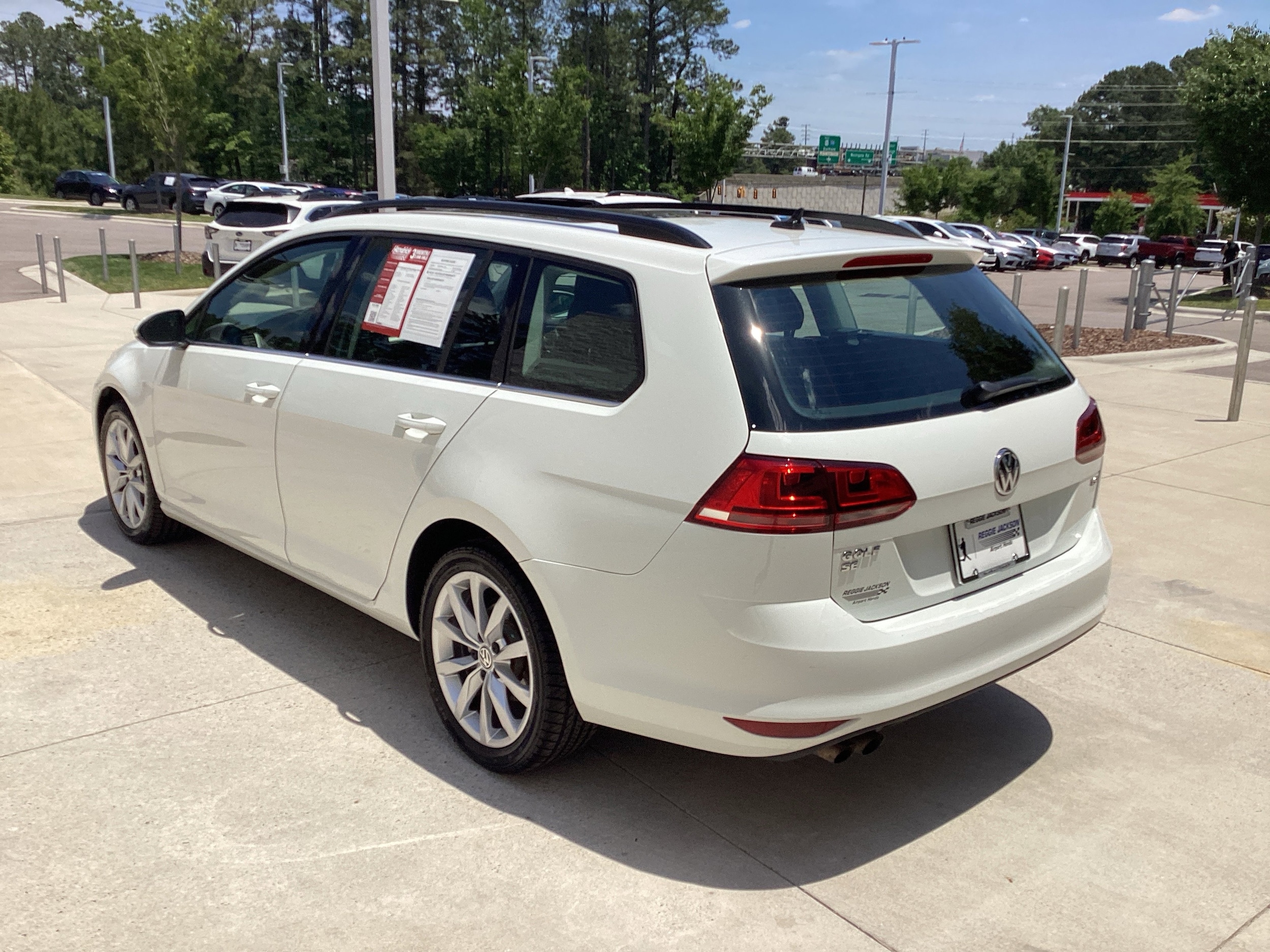 Volkswagen Golf SportWagen TSI SE 4-Door Automatic