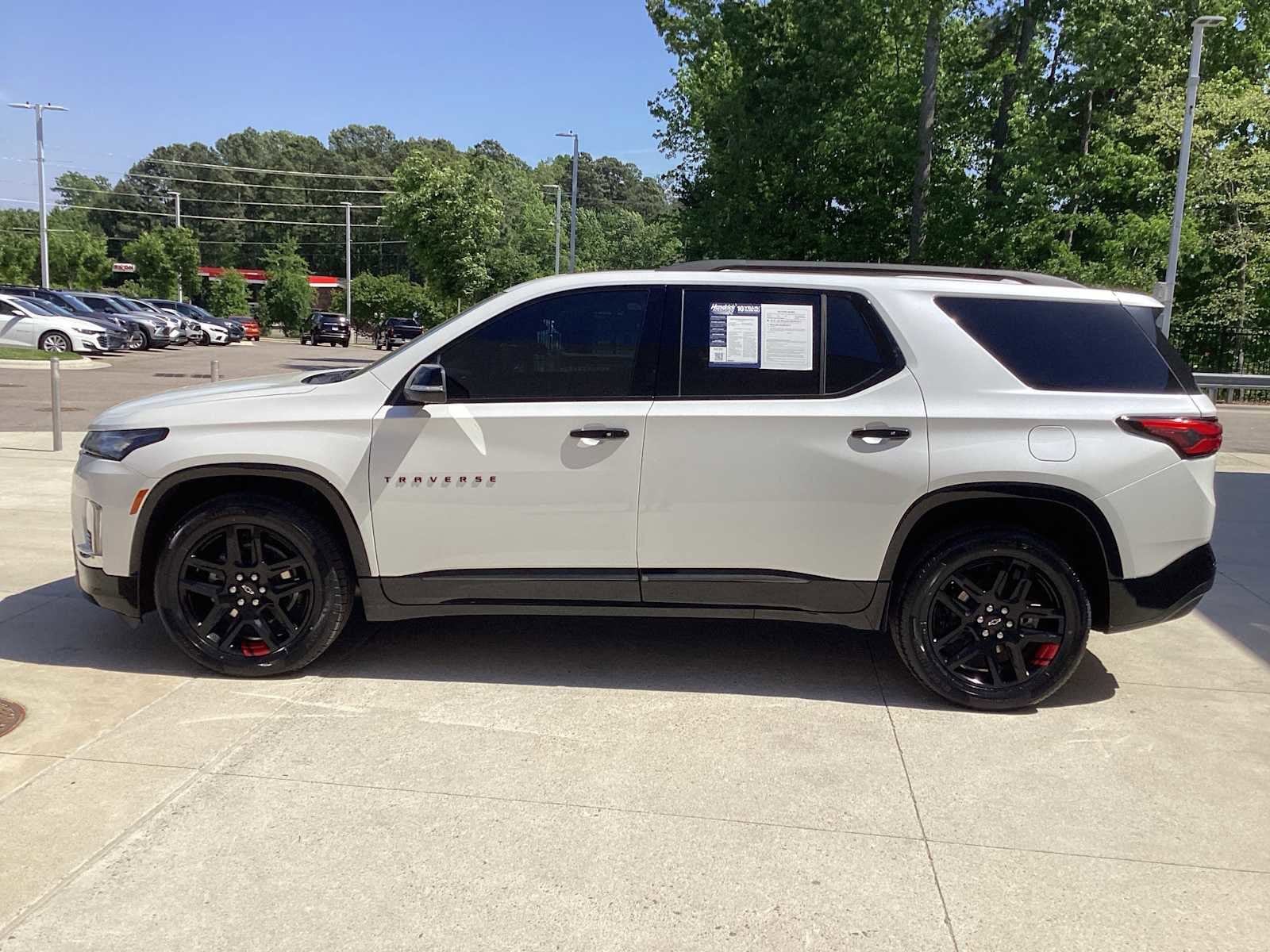 2023 Chevrolet Traverse Premier photo 4