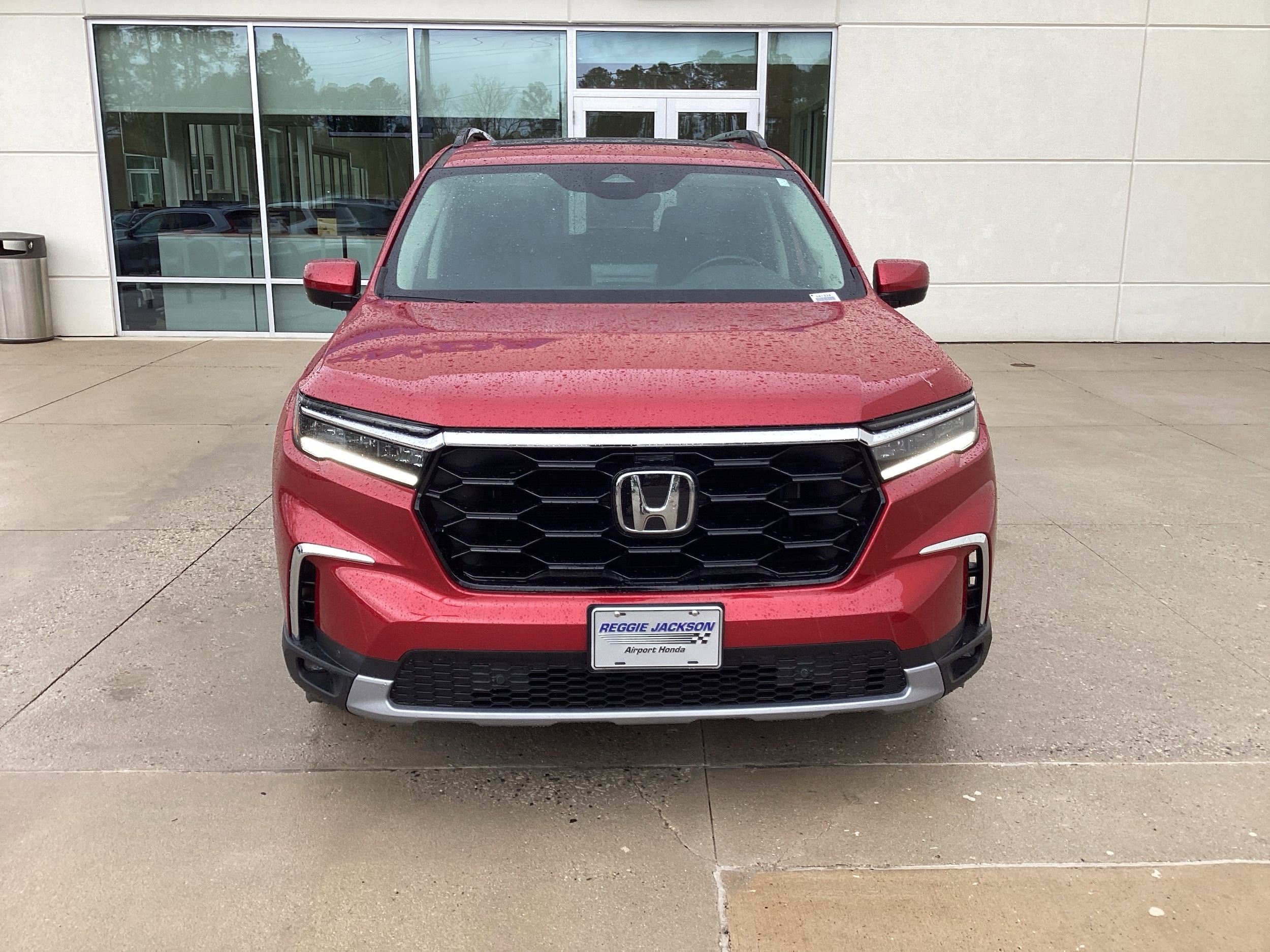 2024 Honda Pilot Touring photo 4