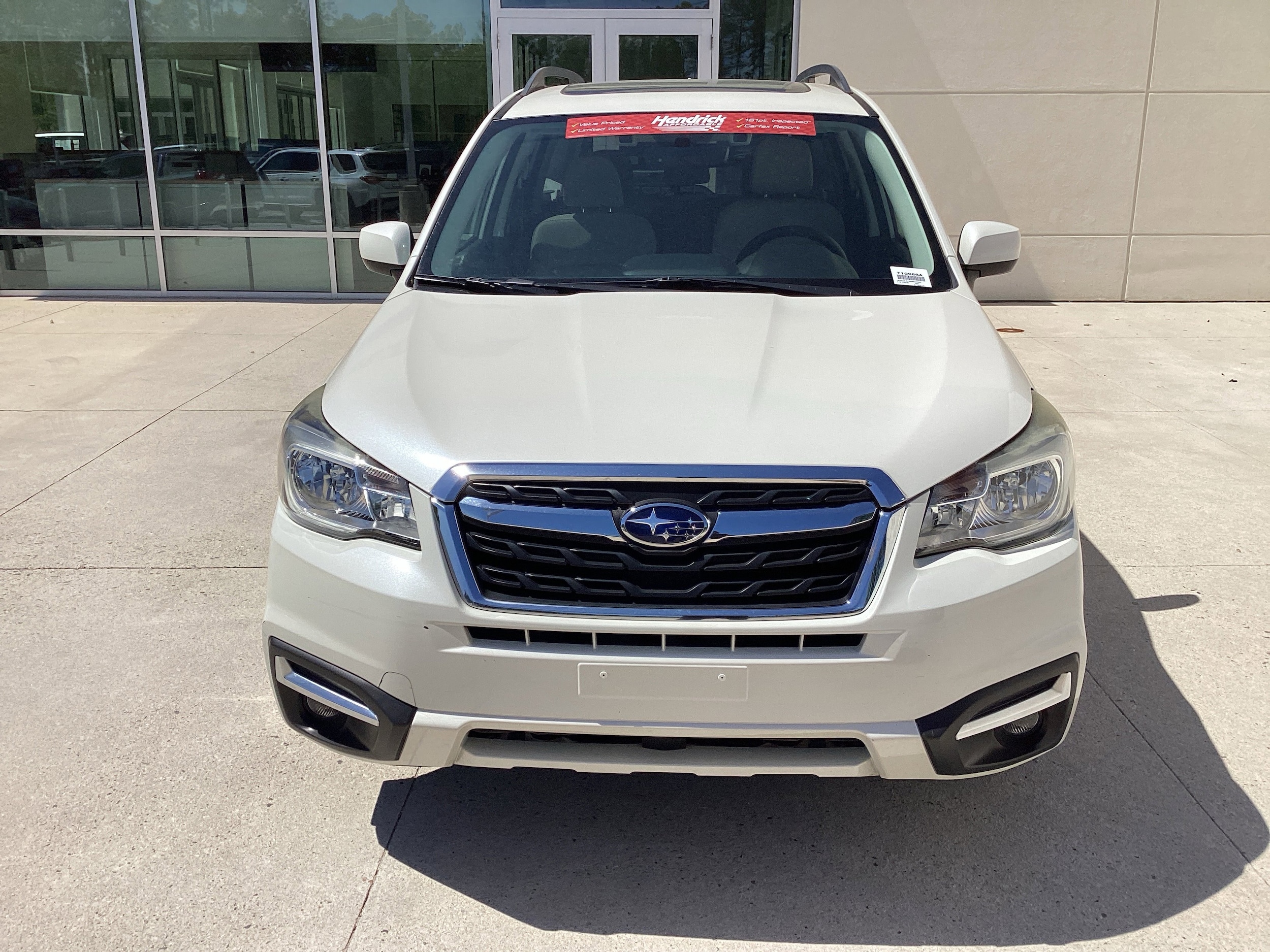 2017 Subaru Forester 2.5i Premium photo 2