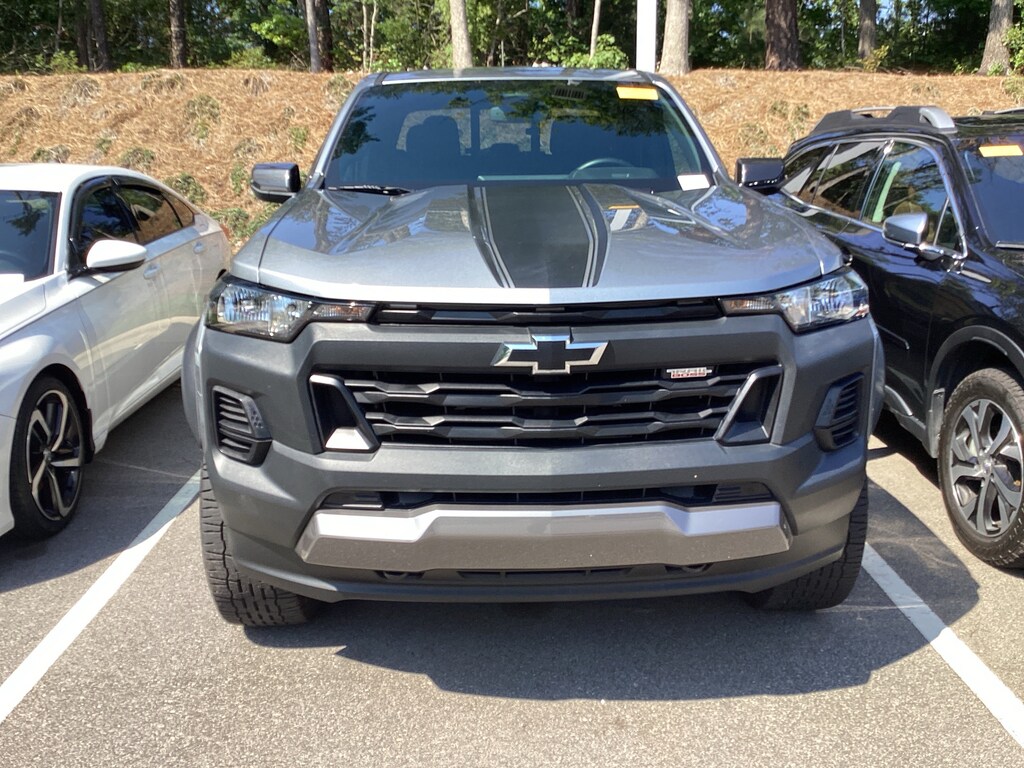 Used 2025 Chevrolet Colorado Trail Boss Truck Crew Cab