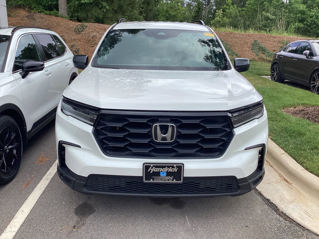 Certified 2025 Honda Pilot Sport SUV
