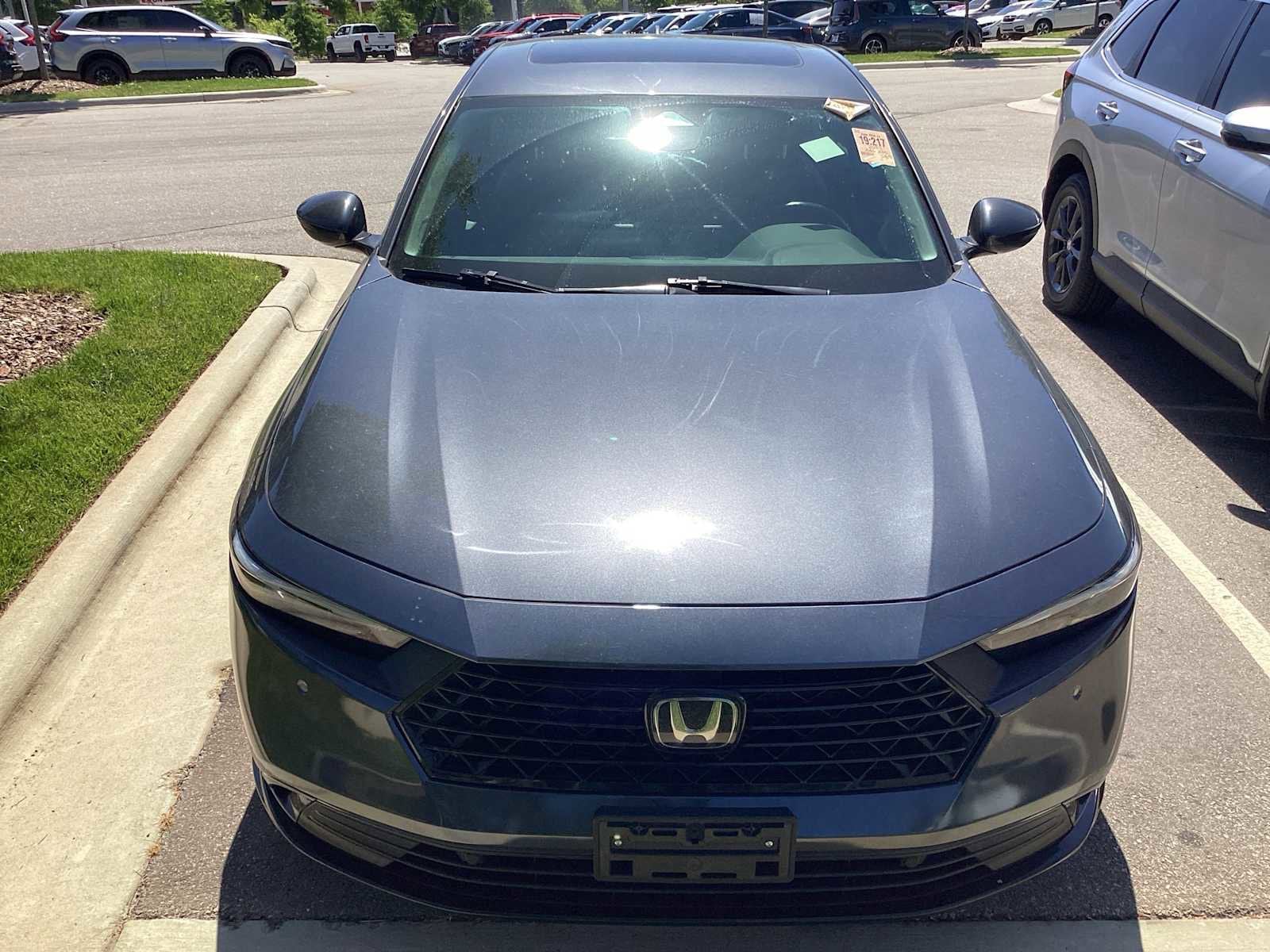 2023 Honda Accord Hybrid EX-L photo 3