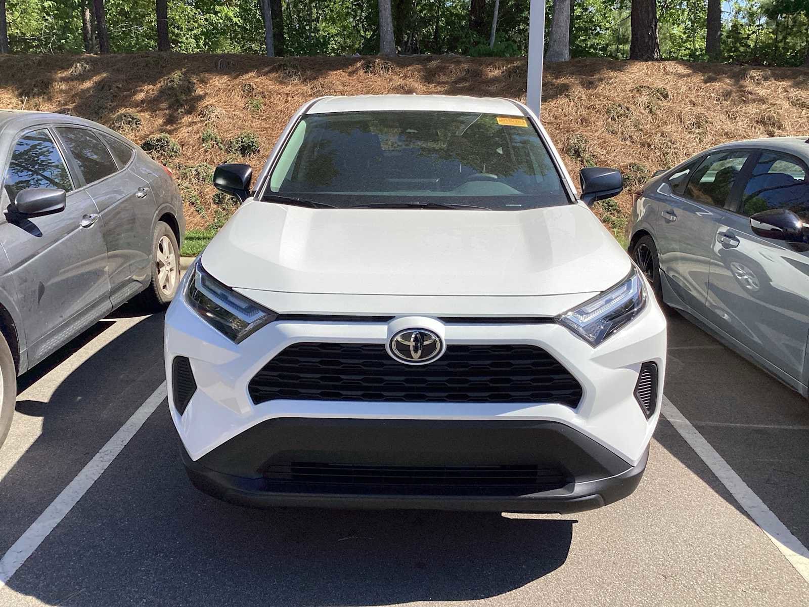 2025 Toyota RAV4 LE photo 3