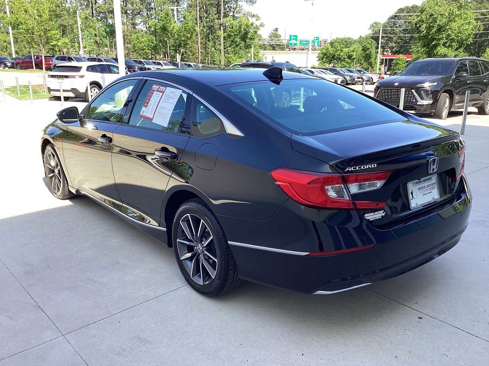 2022 Honda Accord EX-L 1.5T photo 6