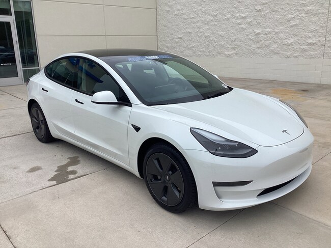 2023 Tesla Model 3 Base Sedan