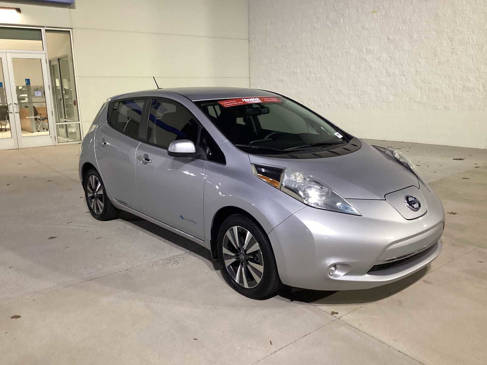 Used 2016 Nissan LEAF SV with VIN 1N4BZ0CP0GC312132 for sale in Merriam, KS