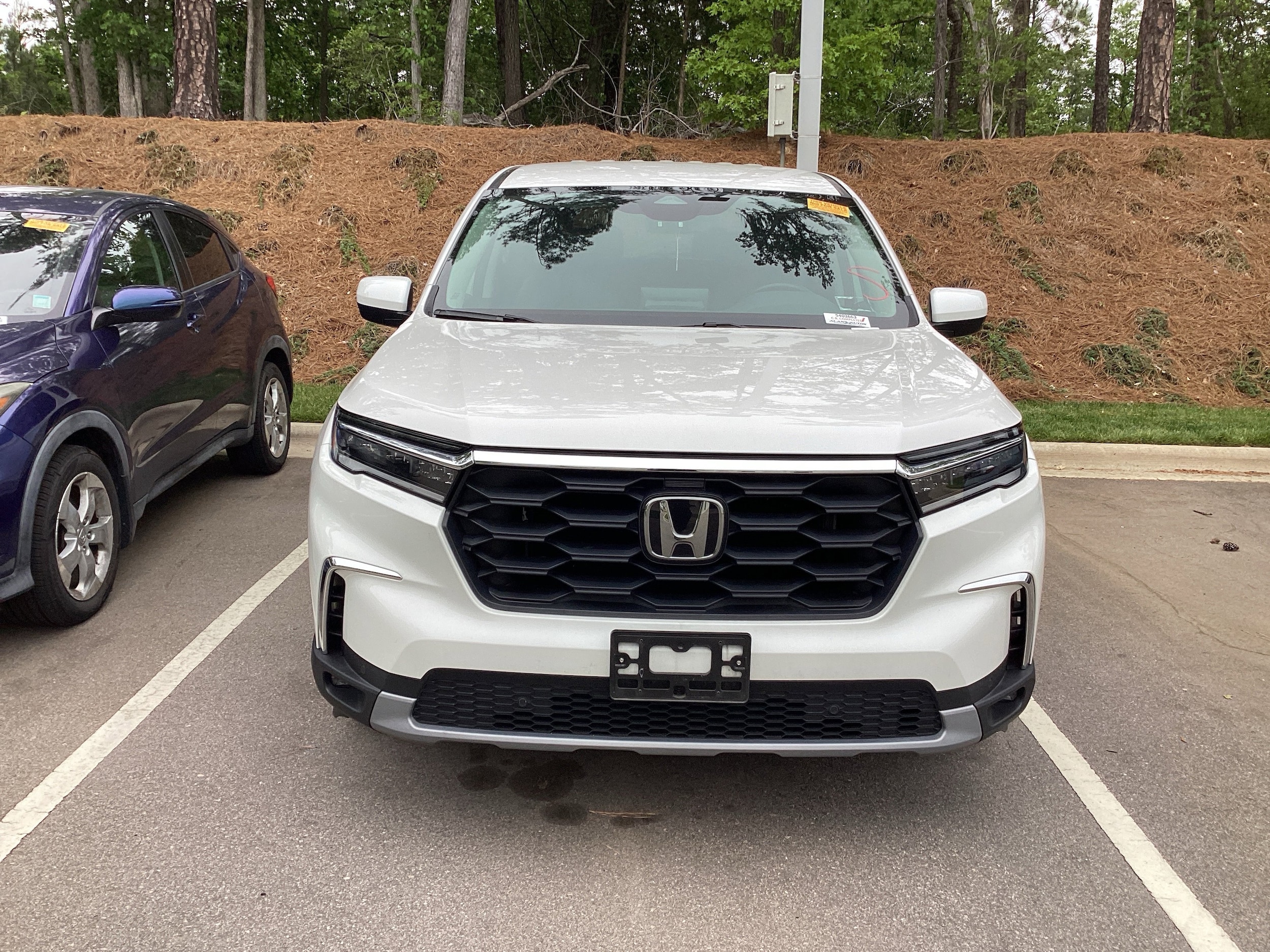 2023 Honda Pilot EX-L 7 Passenger photo 4