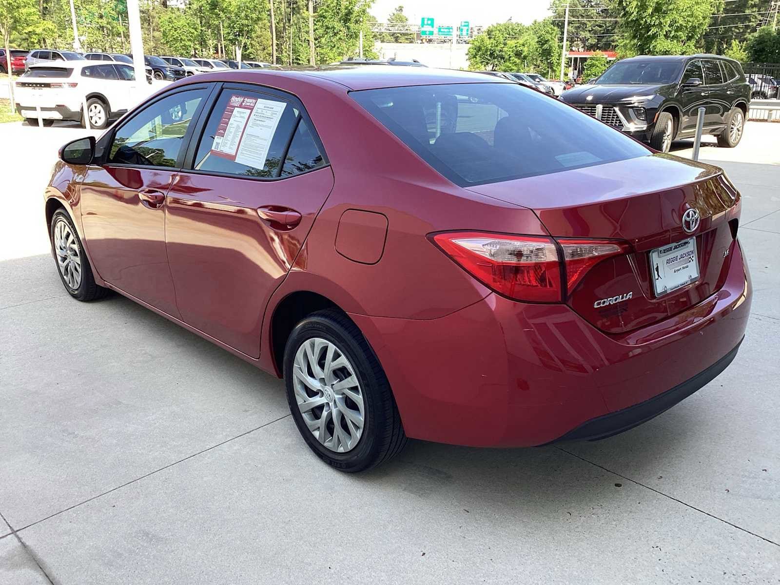 2018 Toyota Corolla LE photo 6