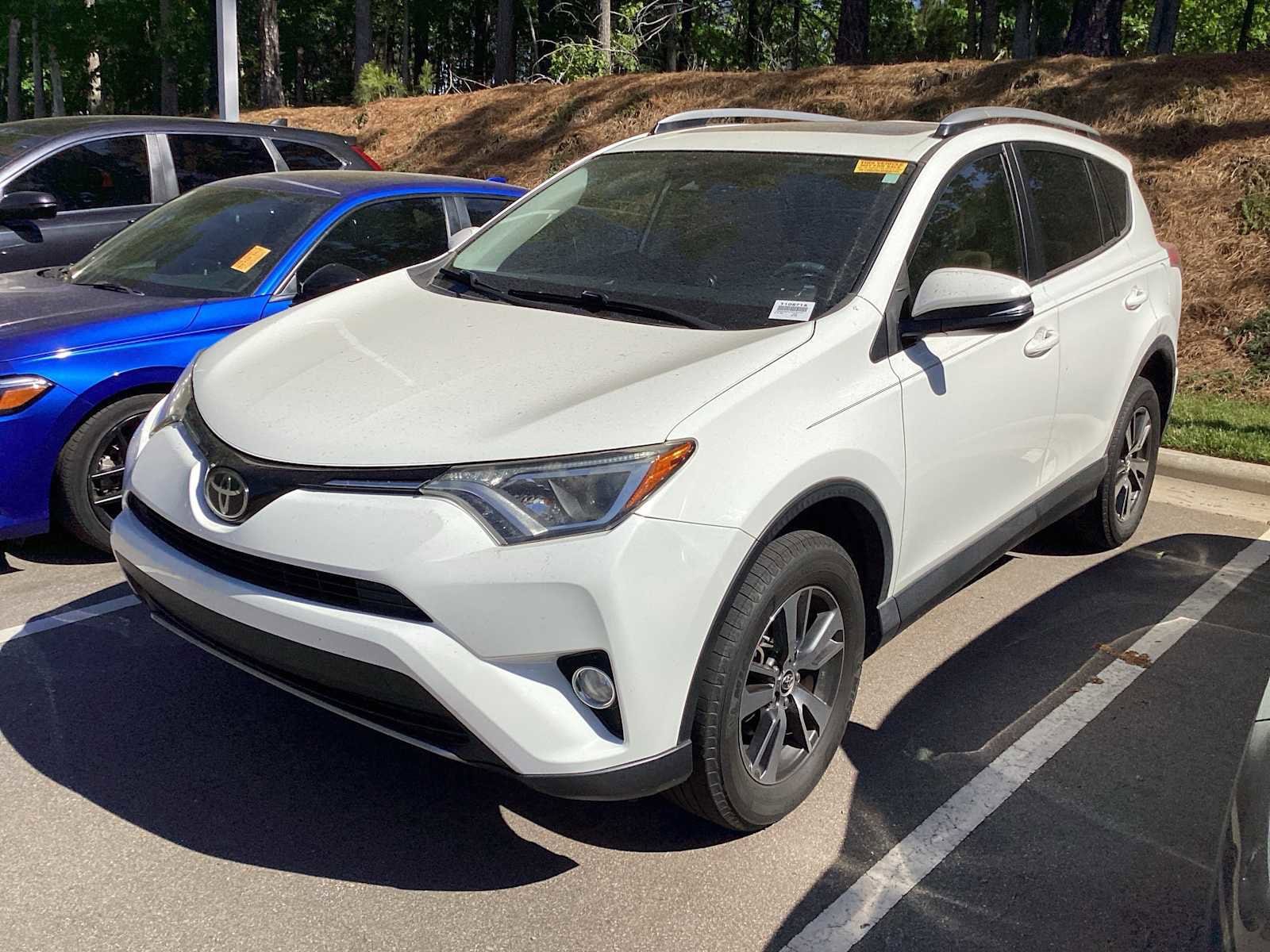 2018 Toyota RAV4 XLE photo 6