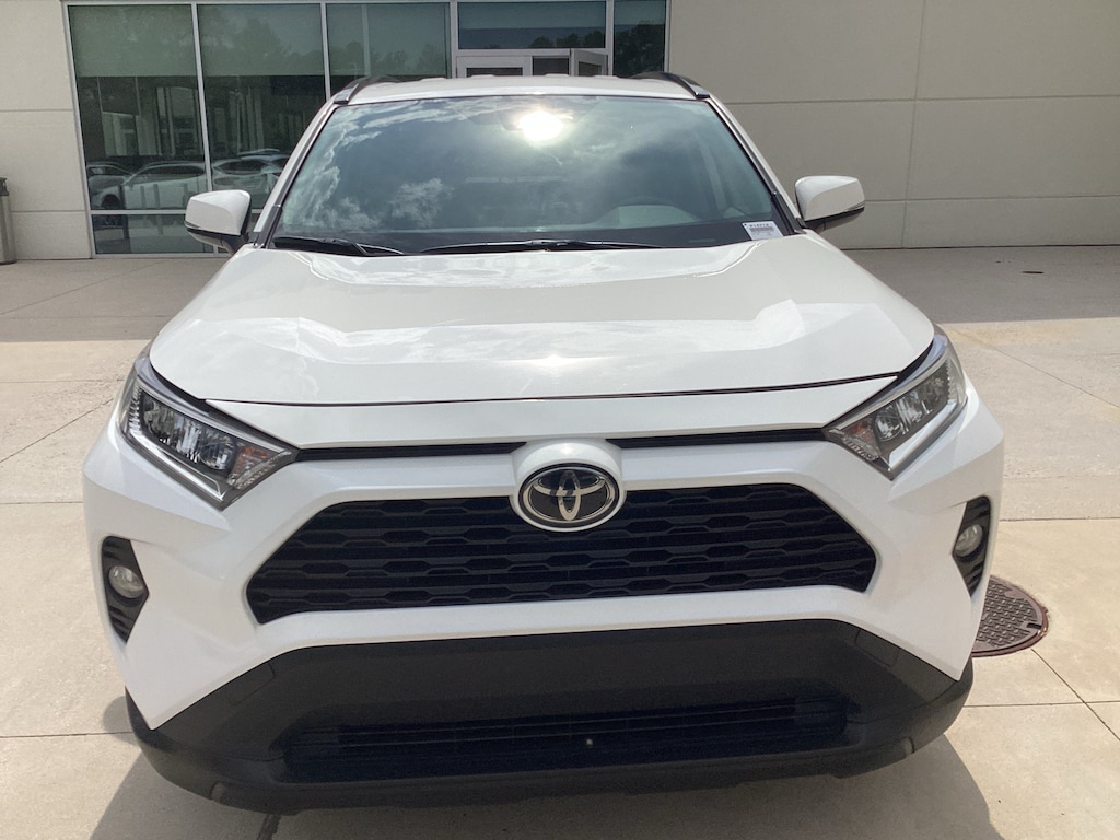 Used 2020 Toyota RAV4 XLE SUV