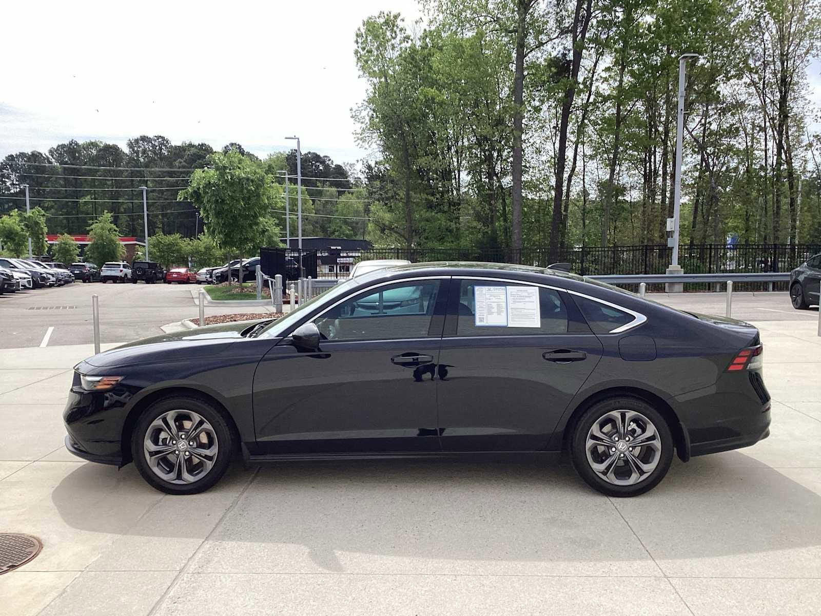 2023 Honda Accord EX w/BSI photo 4