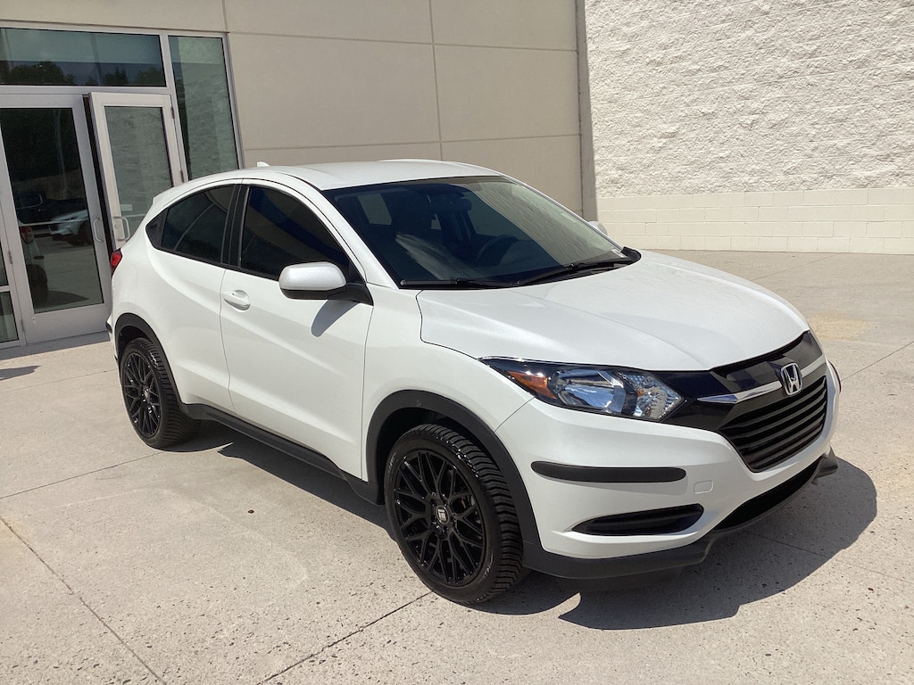 Used 2016 Honda HR-V LX AWD SUV