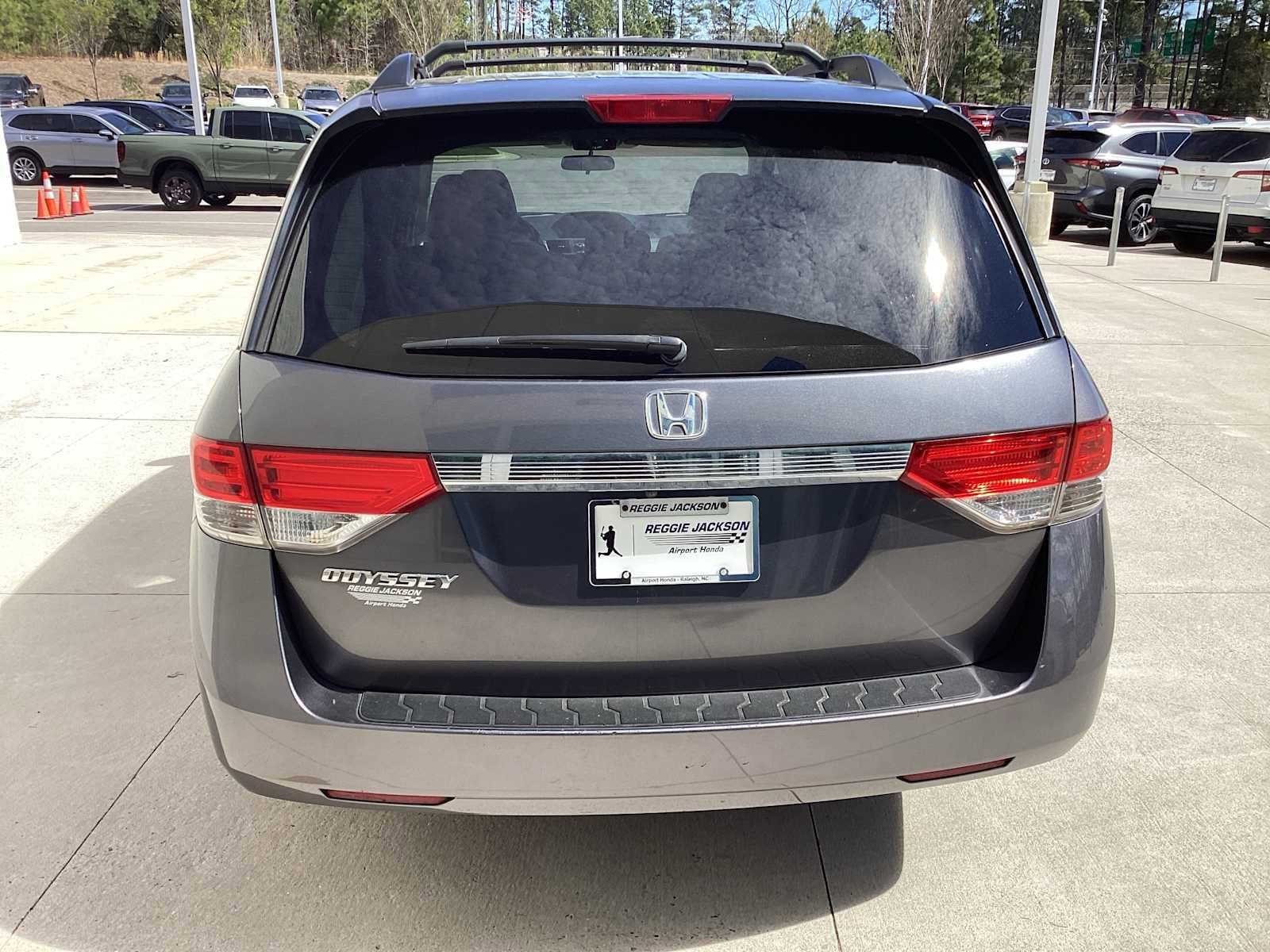 2014 Honda Odyssey EX photo 3